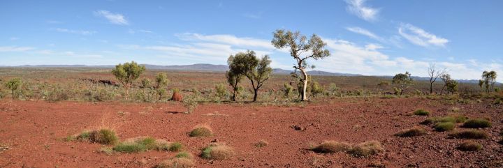 20150513 Karijini Banjima Drive Pano