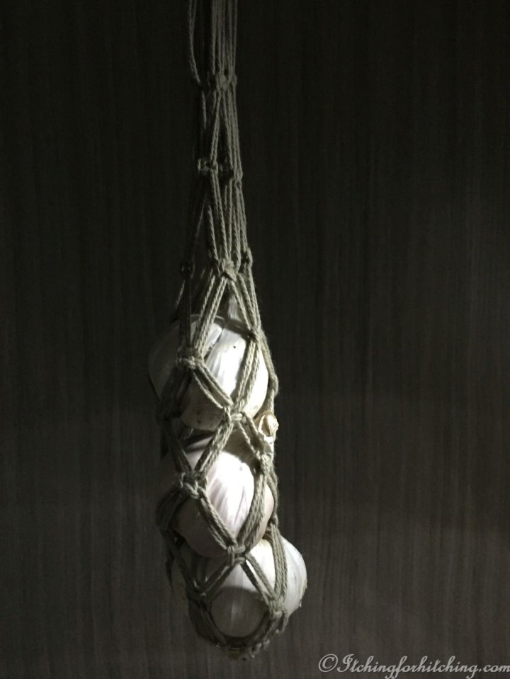 Garlic Hanger
